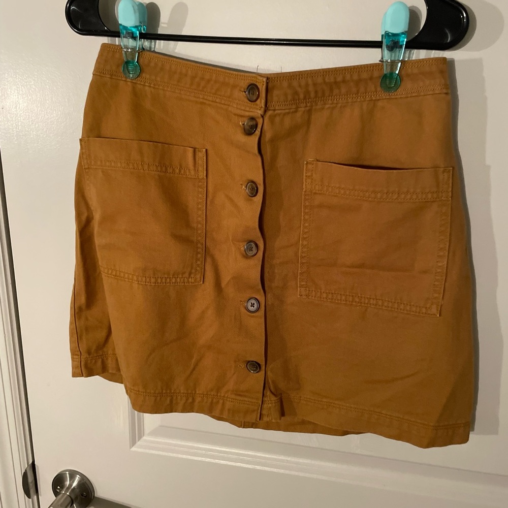 Mustard yellow skirt